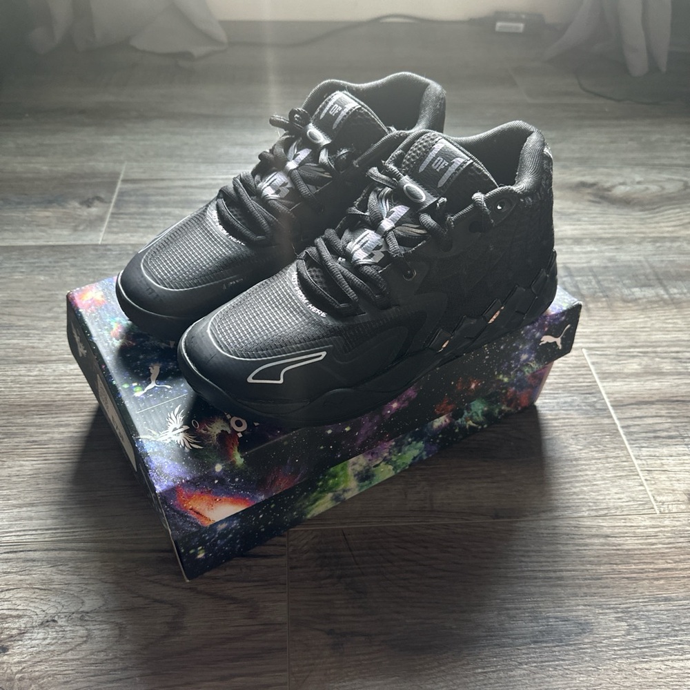 Barley wore Puma MB.01 “Iridescent Dreams” with original box